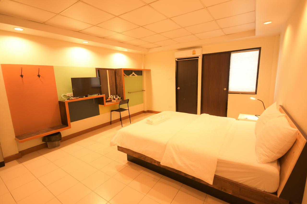 Room at Prachachuen Nonthaburi Exterior foto