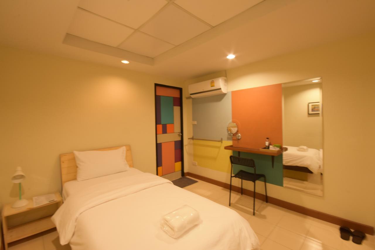 Room at Prachachuen Nonthaburi Exterior foto