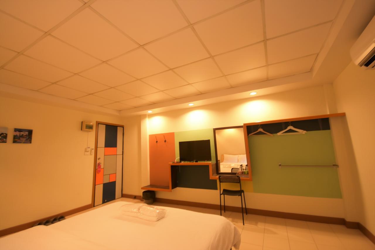 Room at Prachachuen Nonthaburi Exterior foto