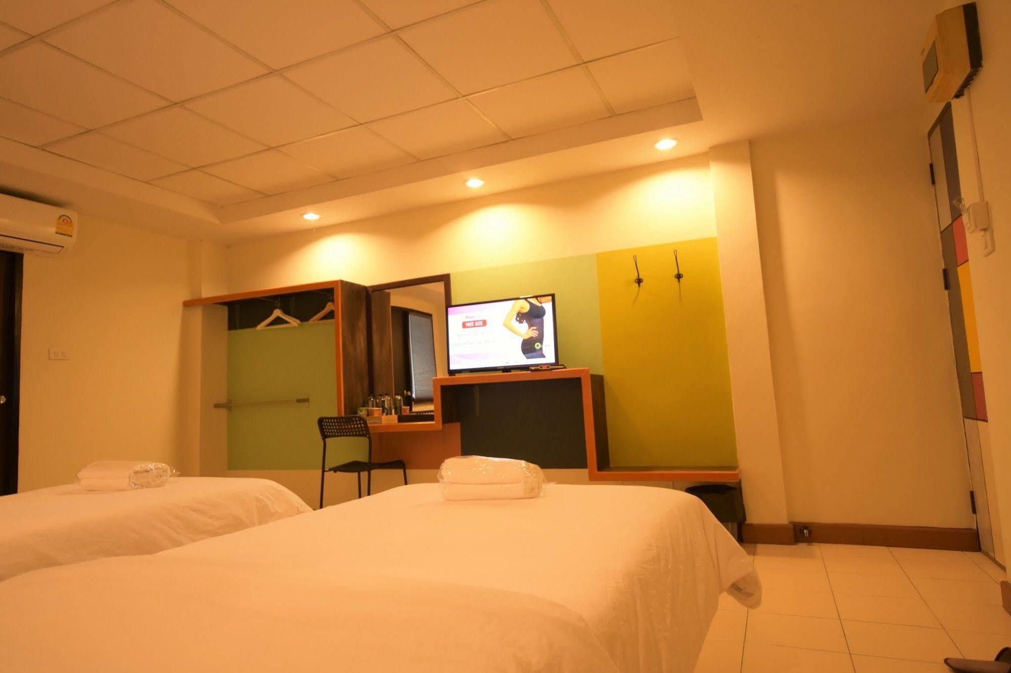 Room at Prachachuen Nonthaburi Exterior foto
